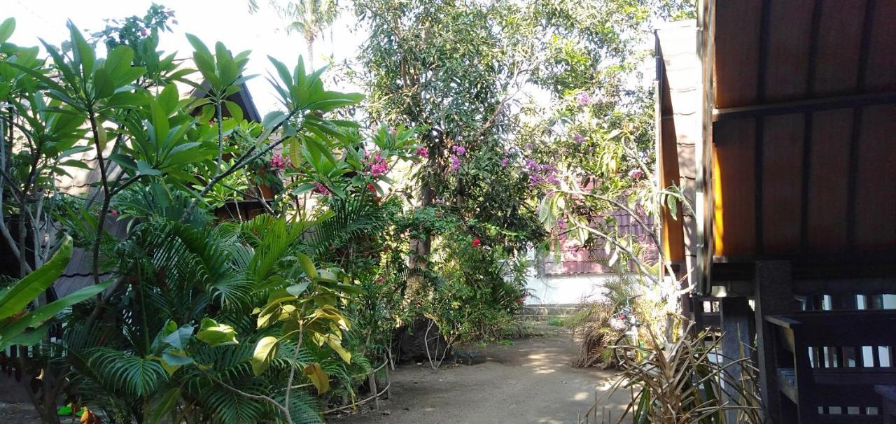Hello Lumbung Homestay กิลิไอร์ ภายนอก รูปภาพ